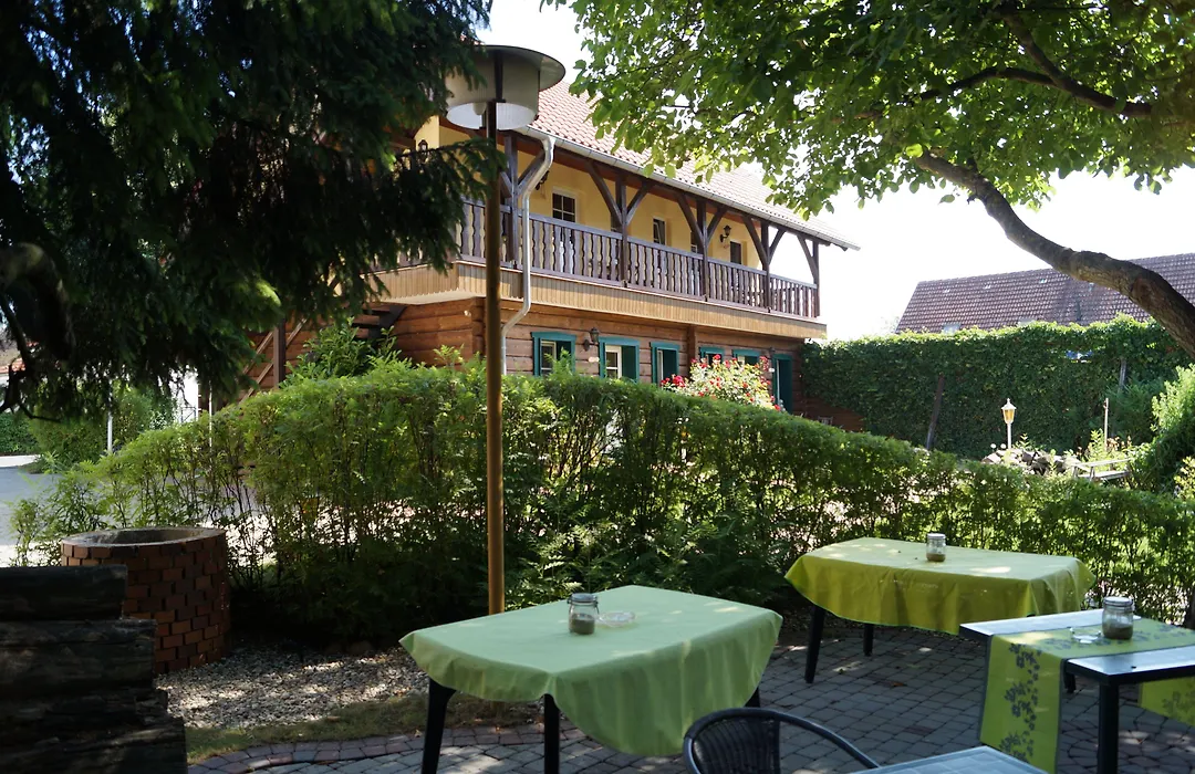 Pension zum Holzpantoffelmacher&Schauhandwerkspension-1